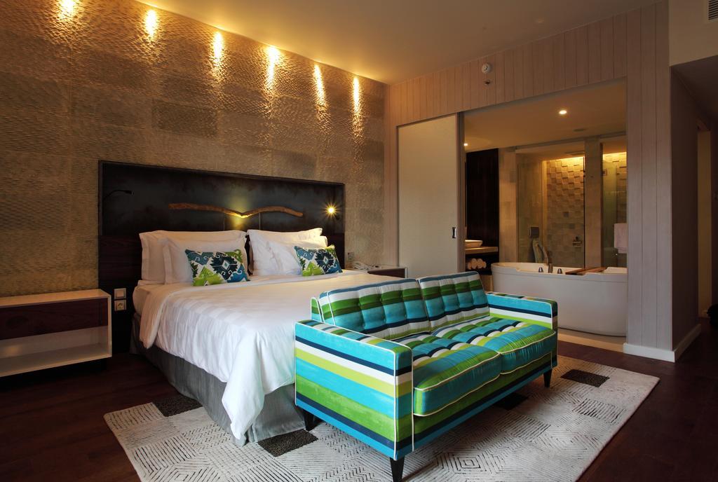 Ts Suites Семиняк Стая снимка A bedroom at the hotel