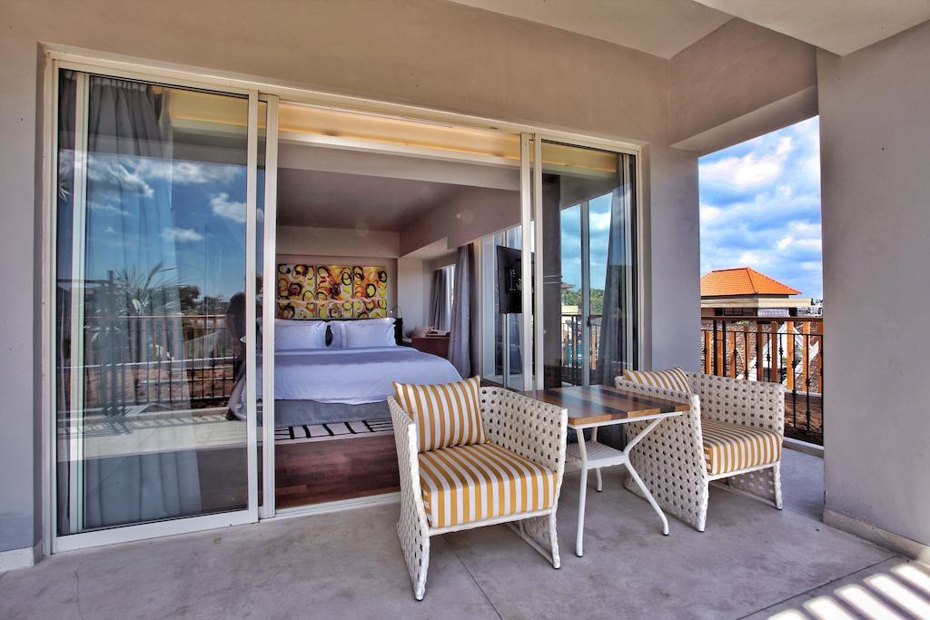Ts Suites Семиняк Стая снимка A room at the hotel