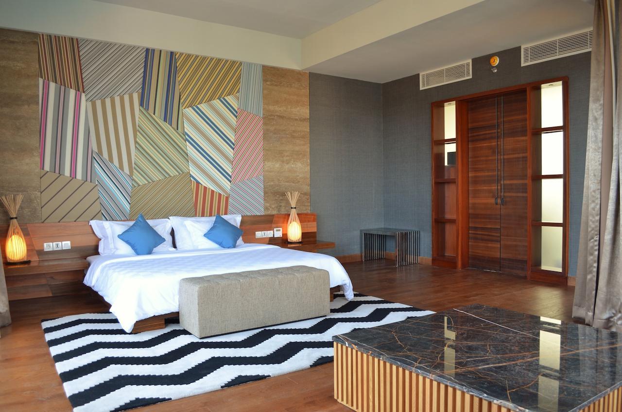 Ts Suites Семиняк Стая снимка A bedroom at the hotel